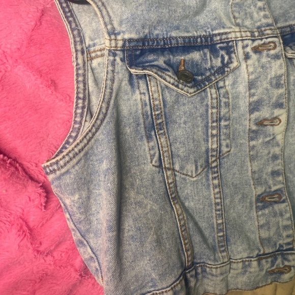 Denim vest - Picture 3 of 3